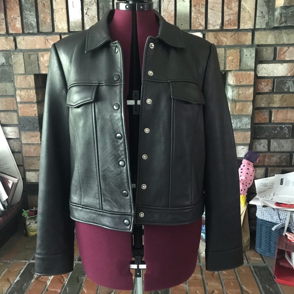 Long-Sleeved Leather Jacket - Picture 3 of 4